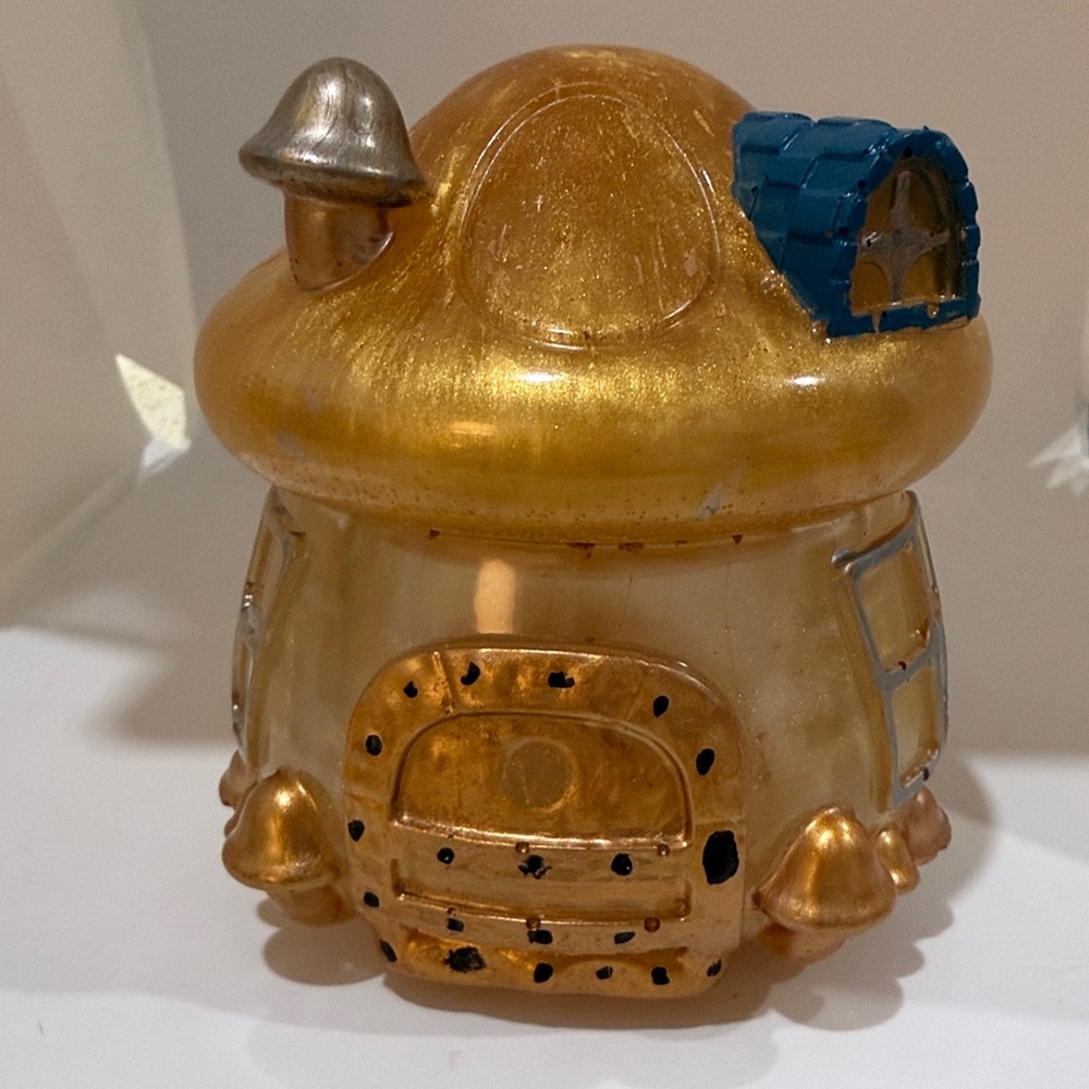 Unique Resin Gold Mushroom House Jar